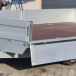 Remolque de plataforma LIDER – Ruedas inferiores – Doble eje con freno